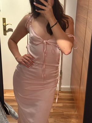 Abc52a6e921c64614bffa4db624efe863r.jpg