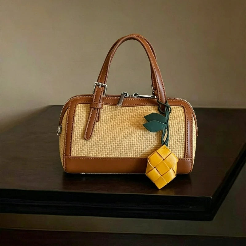 Trendy and Fashionable Woven Handbag for Women - New Style, Versatile for All Occasions, Crossbody Backpack with Boston Design.