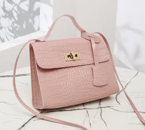 Hand Bags for Women. This Set of Women's Bags Is a Great Combination of Style and Functionali Bag Messenger Handbags