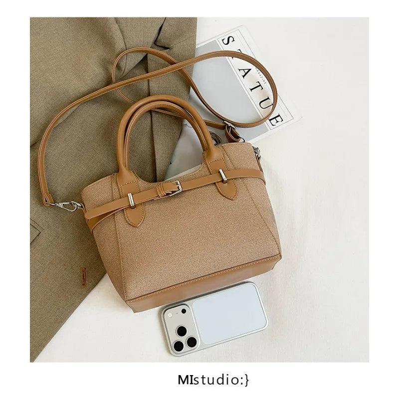 Daily commuting handbag, women's new fashionable retro high-end sensory communication bag, single shoulder crossbody bag