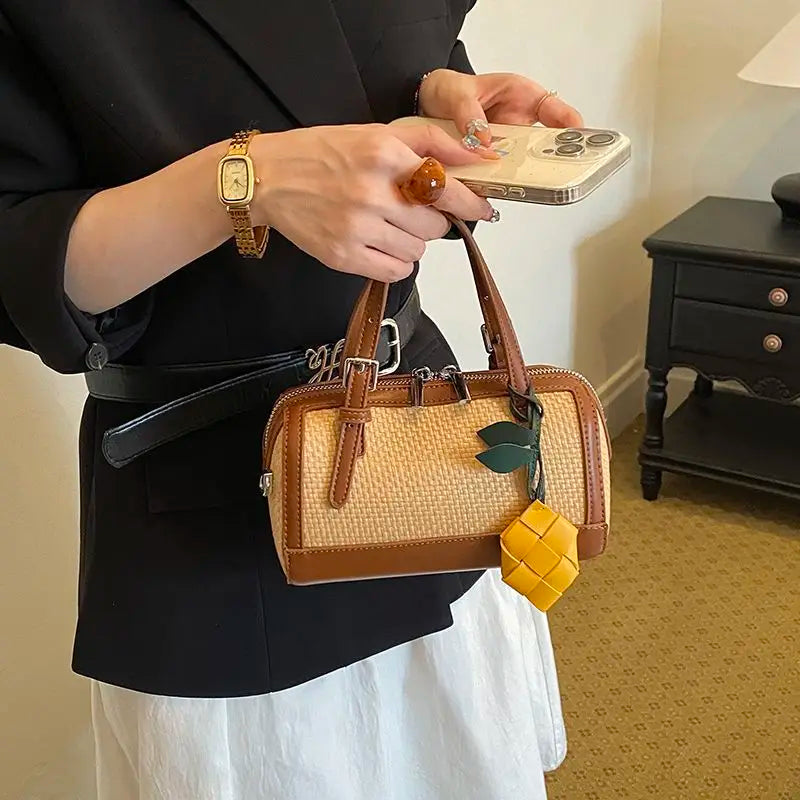 Trendy and Fashionable Woven Handbag for Women - New Style, Versatile for All Occasions, Crossbody Backpack with Boston Design.