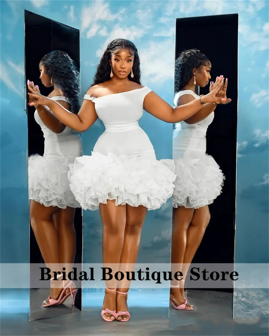 Sexy White Short Prom Dress 2024 For Black Girls Ruffles Pearls Off Shoulder Homecoming Gown Birthday Party Customized 