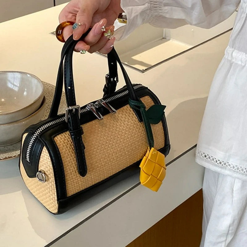 Trendy and Fashionable Woven Handbag for Women - New Style, Versatile for All Occasions, Crossbody Backpack with Boston Design.